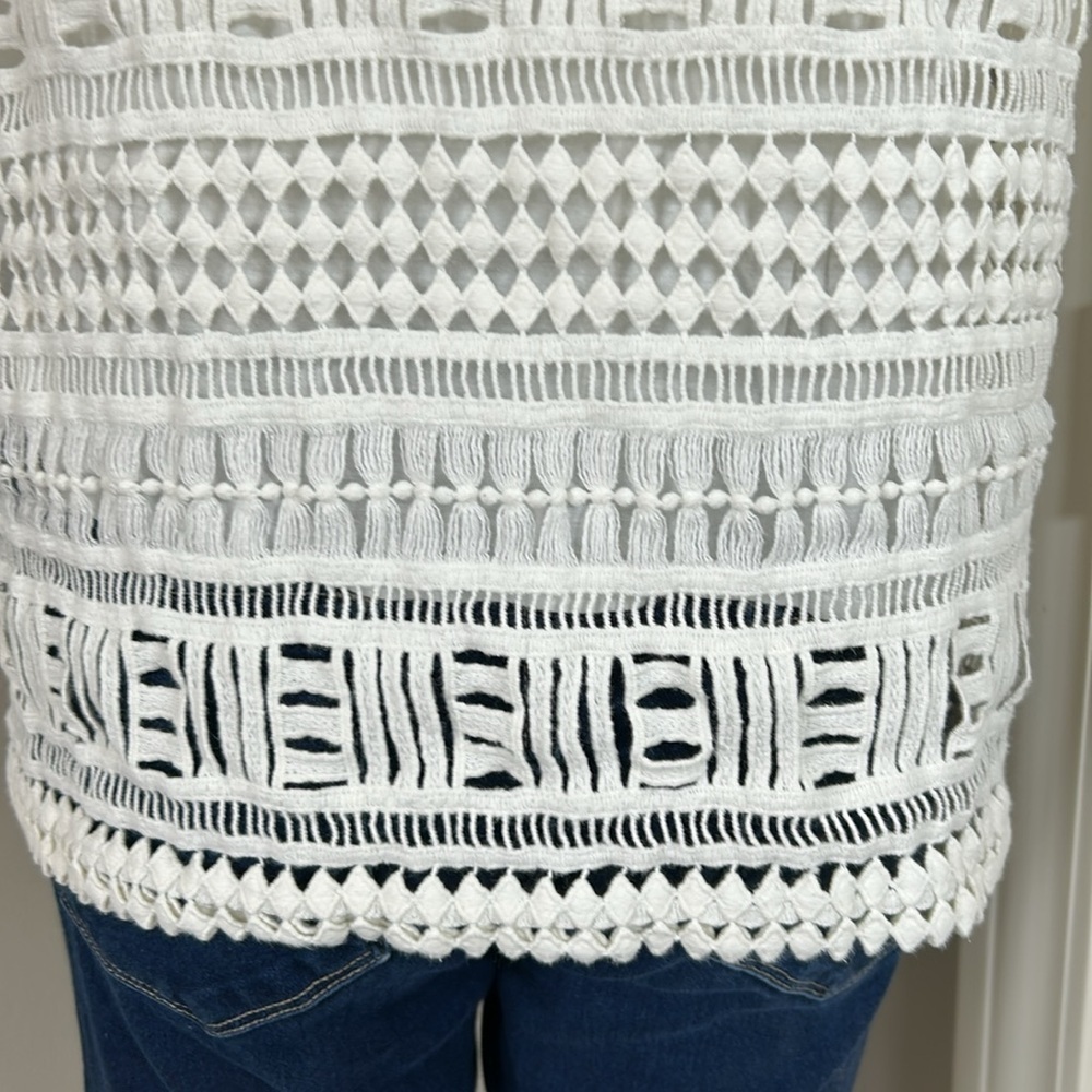Vince Geometric Lace Crochet Top Short Sleeve Lined Cotton White Career Sz S - Picture 6 of 10